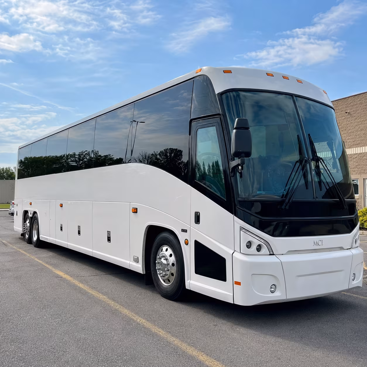 medical campus and inter facility shuttle buses in tyler texas
